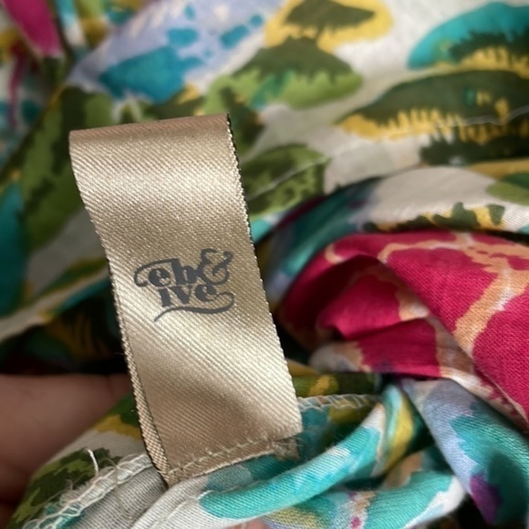 Eb & Ive Colorful Floral Coverup Size Large (L) - Picture 11 of 13